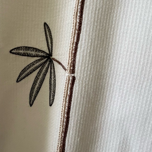 Batik Bay White Tropical Men's Shirt - Picture 2 of 6